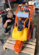 Máy cắt cọc bê tông chạy xăng 13HP