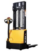 Xe nâng điện tự động Staxx WS15H-2500 (1500Kg)