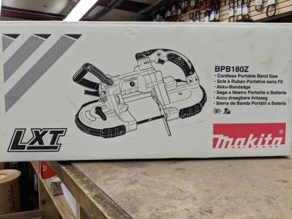 may-cua-vong-dung-pin-makita-BPB180RFE