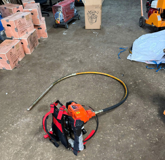 dia chi ban may dam dui be tong chay xang deo vai gia re tai Hanoi