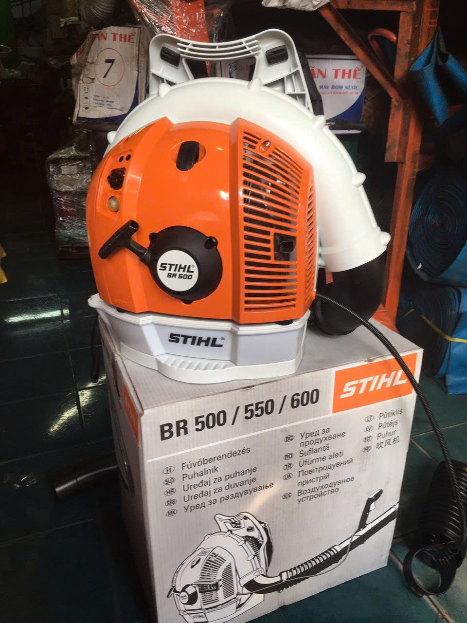 Dia chi ban may thoi la thoi bui deo vai Stihl BR500 tai Hanoi Saigon