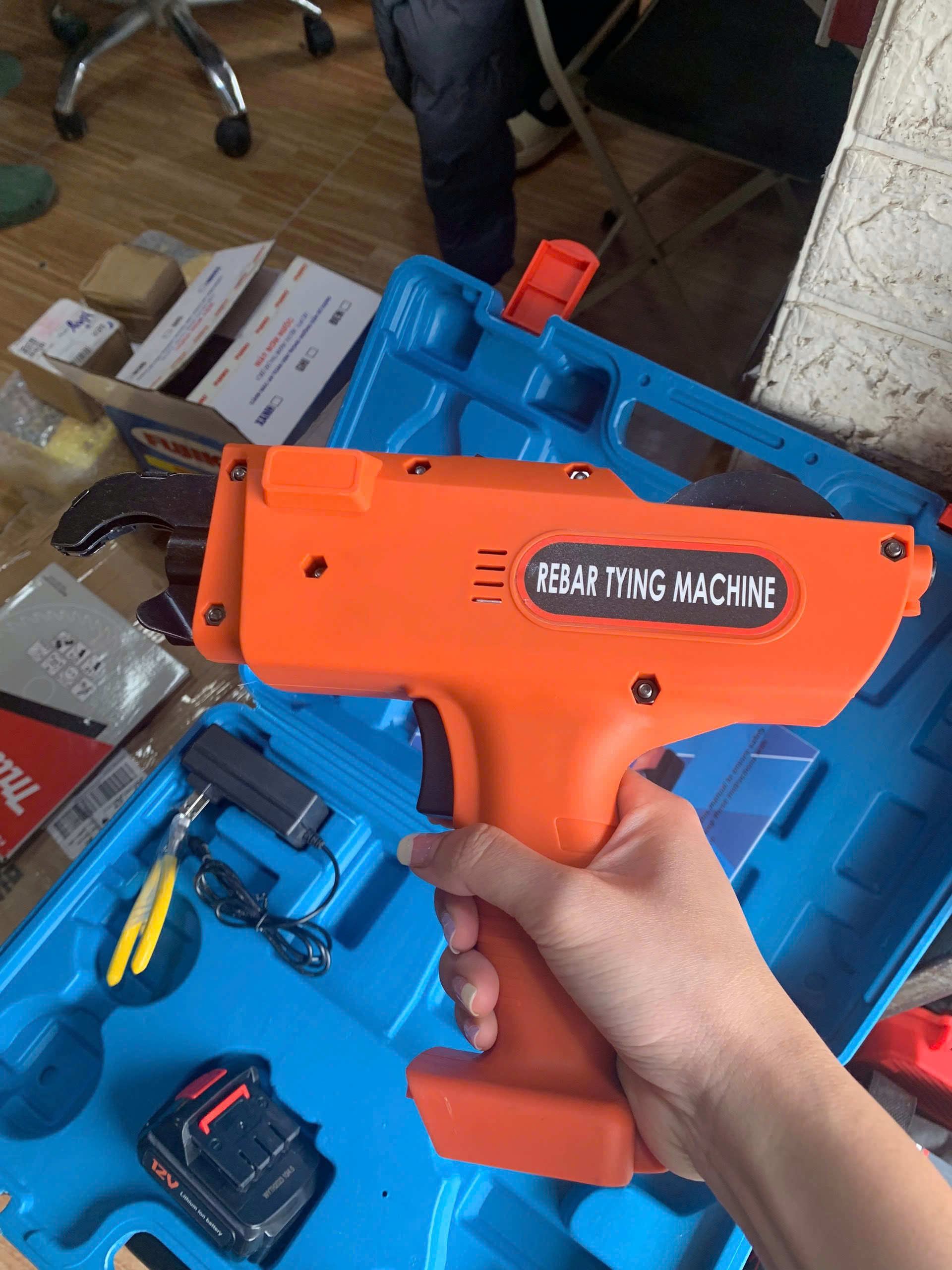 dia chi ban may buoc kem 12V tai Hanoi Saigon