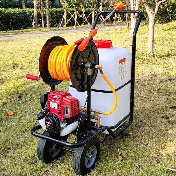 đại l&yacute; b&aacute;n m&aacute;y phun h&oacute;a chất thuốc s&acirc;u chạy xăng
