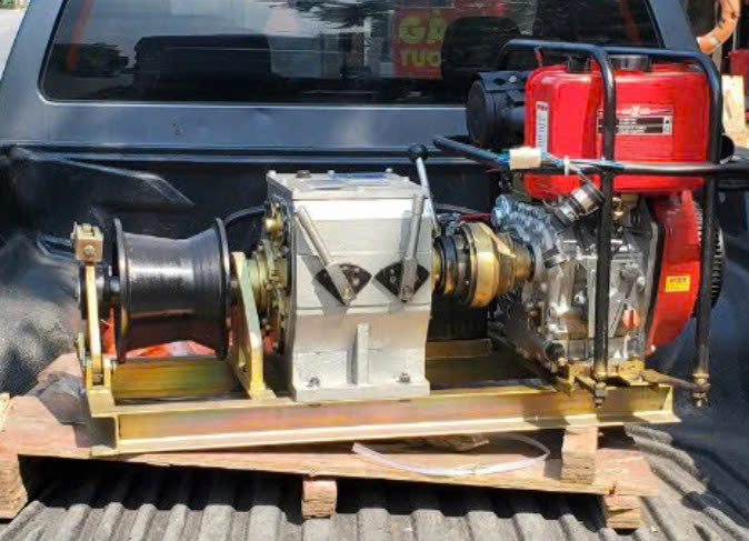 Đại l&yacute; b&aacute;n tời k&eacute;o c&aacute;p cột điện chạy xăng 5 tấn tại H&agrave; Nội HCM